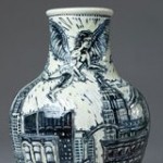vase (New York gardian of the bridge)